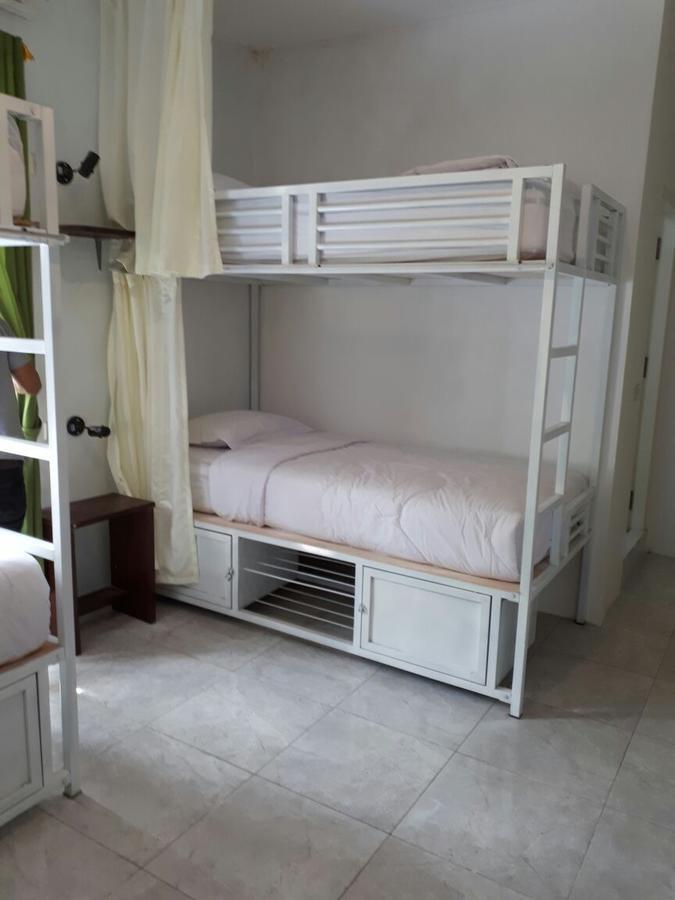Hostel Anggrek Mas Bed&Breakfast Ubud Exterior foto